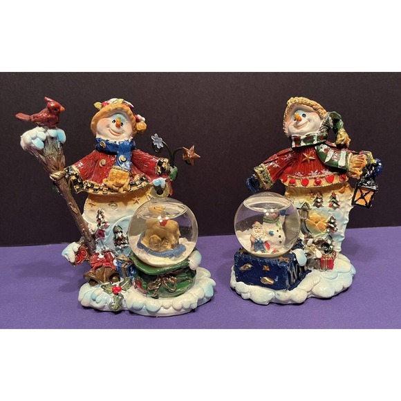 Set of 2 Snowmen with Snow Globes - Christmas Decoration Winter Wonderland - Picture 2 of 10